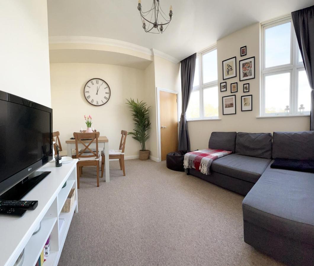 Cosy Town Centre Apartment Close To Beach 본머스 외부 사진